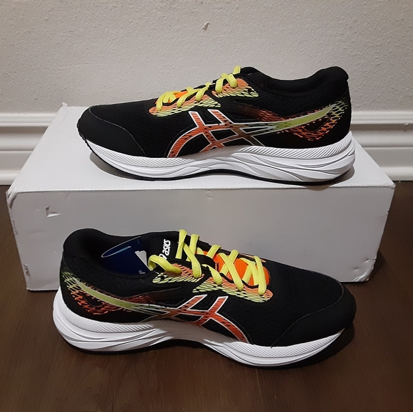 Asics - Picture 1 of 4